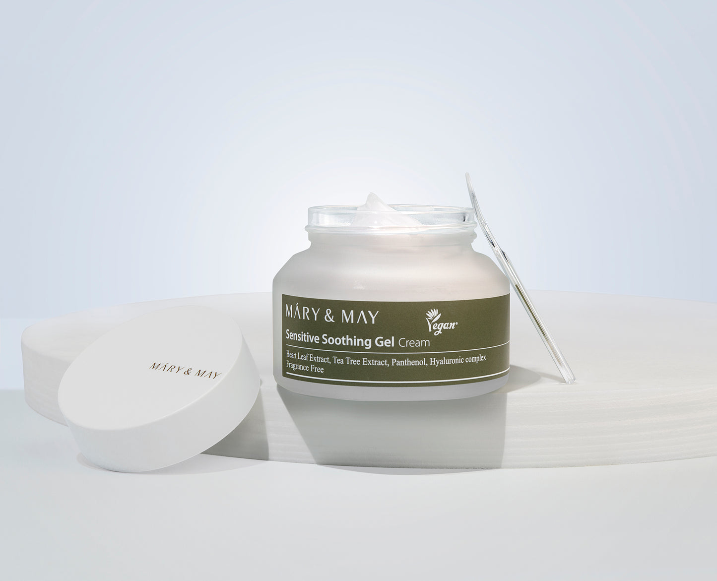 Mary&May Sensitive Soothing Gel Cream 70g - Průsvitný gelový krém se 71,8 % extraktu Houttuynia Cordata a 9,7 % extraktu z čajovníku (Tea Tree), určený ke zklidnění problematické a citlivé pleti.